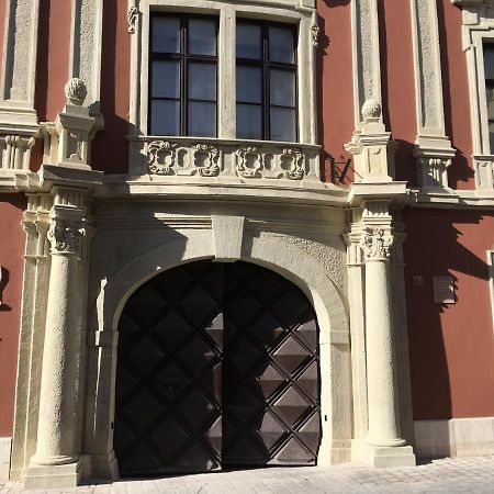 Enjoy Apartman Шопрон Экстерьер фото